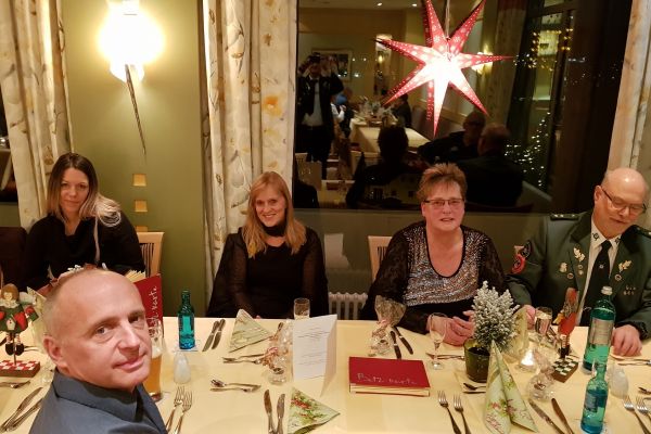 20181222-190338DB317668-E4BC-8F07-3F88-42D817B33C5B.jpg