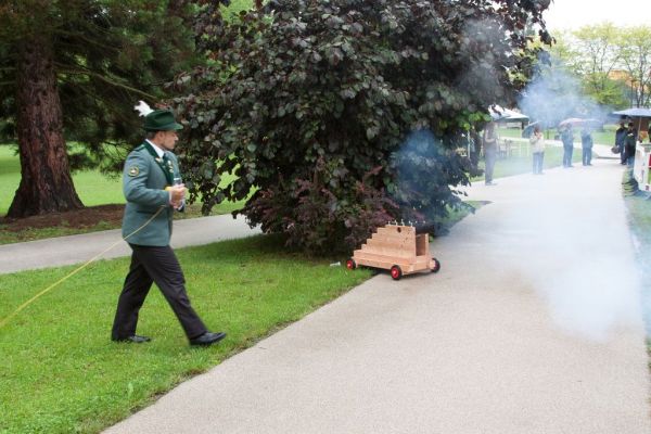 schuetzenfest13-samstag-024E8BB0D7-787C-F621-10C8-42EE6B718042.jpg