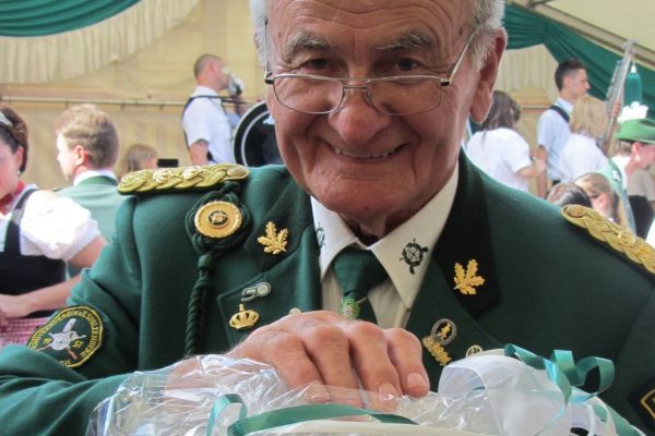 schuetzenfest13-sonntag-576CD81A2E-ADB8-0DBC-B7EE-001A9A8F9488.jpg
